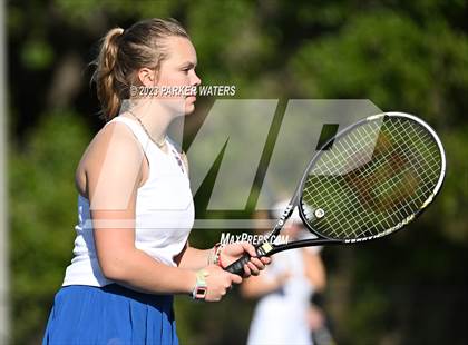 Thumbnail 1 in Mt. Carmel vs Metairie Park Country Day photogallery.