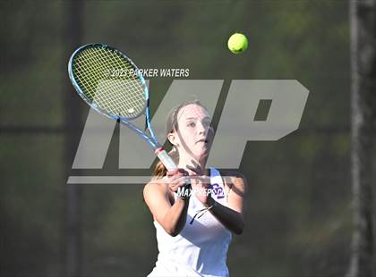 Thumbnail 2 in Mt. Carmel vs Metairie Park Country Day photogallery.