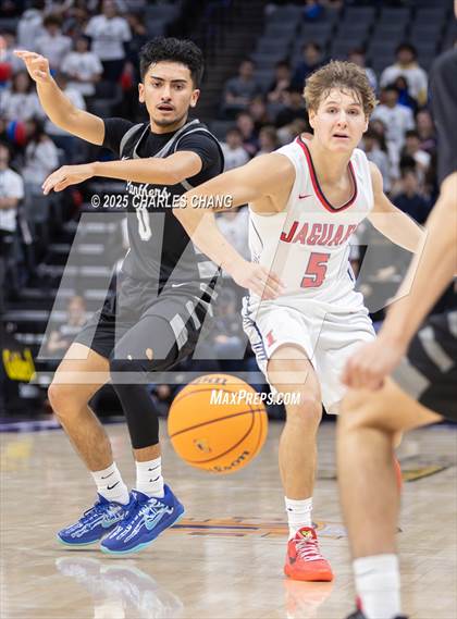 Thumbnail 2 in Diamond Ranch vs. International (CIF State D5 Finals) photogallery.