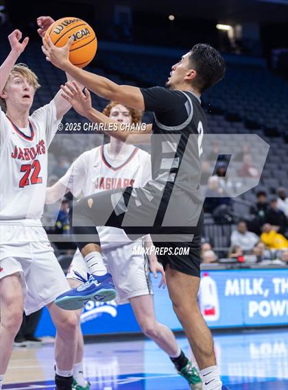 Thumbnail 2 in Diamond Ranch vs. International (CIF State D5 Finals) photogallery.
