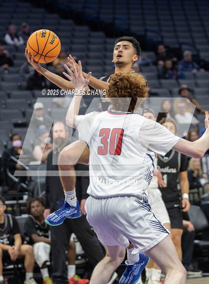 Thumbnail 2 in Diamond Ranch vs. International (CIF State D5 Finals) photogallery.