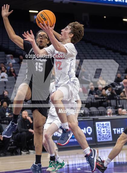 Thumbnail 3 in Diamond Ranch vs. International (CIF State D5 Finals) photogallery.