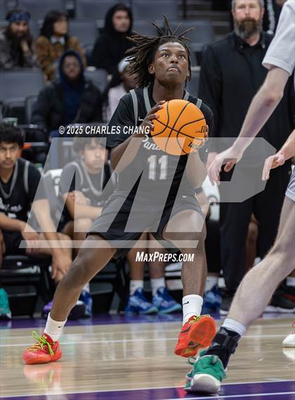 Thumbnail 2 in Diamond Ranch vs. International (CIF State D5 Finals) photogallery.