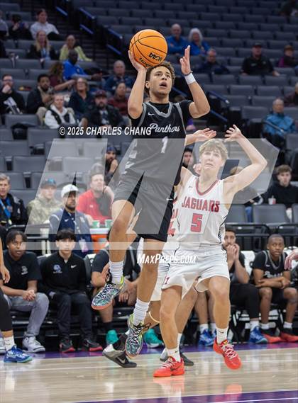 Thumbnail 3 in Diamond Ranch vs. International (CIF State D5 Finals) photogallery.