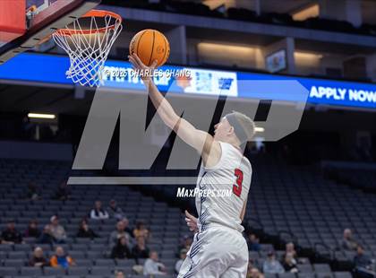Thumbnail 2 in Diamond Ranch vs. International (CIF State D5 Finals) photogallery.