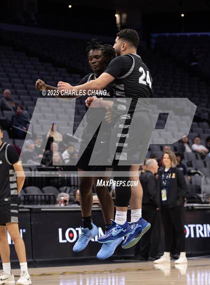 Thumbnail 2 in Diamond Ranch vs. International (CIF State D5 Finals) photogallery.