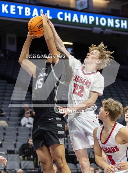 Thumbnail 3 in Diamond Ranch vs. International (CIF State D5 Finals) photogallery.