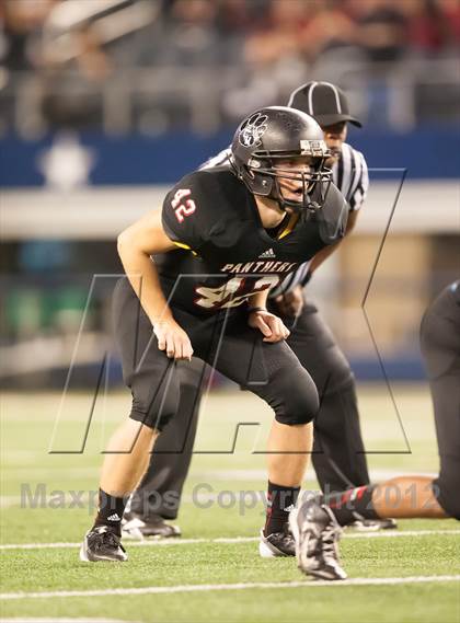 Thumbnail 2 in Hebron vs. Heritage (UIL 5A Division 2 Bi-District Playoff) photogallery.