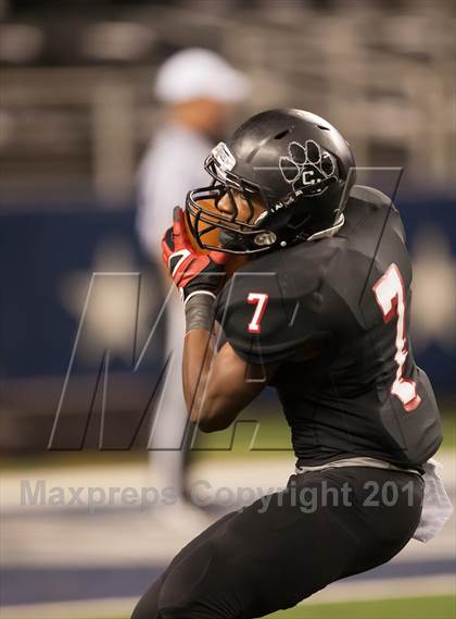 Thumbnail 1 in Hebron vs. Heritage (UIL 5A Division 2 Bi-District Playoff) photogallery.