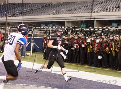 Thumbnail 2 in Hebron vs. Heritage (UIL 5A Division 2 Bi-District Playoff) photogallery.