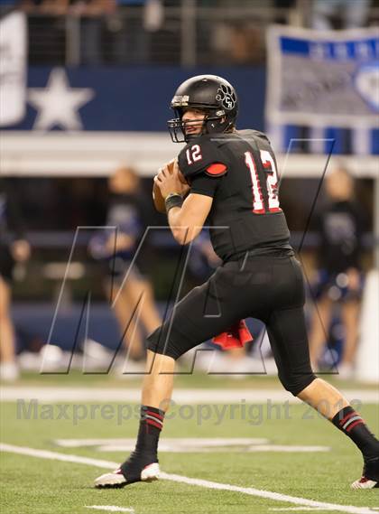 Thumbnail 3 in Hebron vs. Heritage (UIL 5A Division 2 Bi-District Playoff) photogallery.