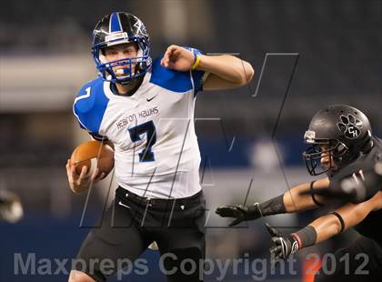 Thumbnail 1 in Hebron vs. Heritage (UIL 5A Division 2 Bi-District Playoff) photogallery.