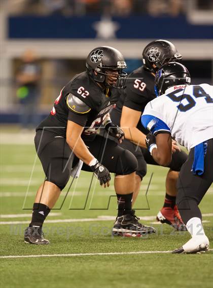 Thumbnail 3 in Hebron vs. Heritage (UIL 5A Division 2 Bi-District Playoff) photogallery.