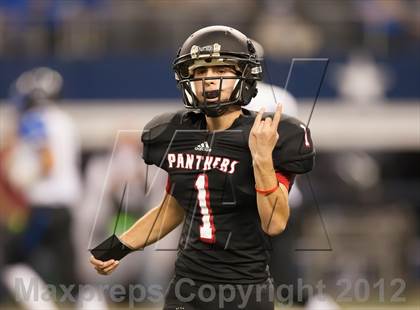 Thumbnail 2 in Hebron vs. Heritage (UIL 5A Division 2 Bi-District Playoff) photogallery.