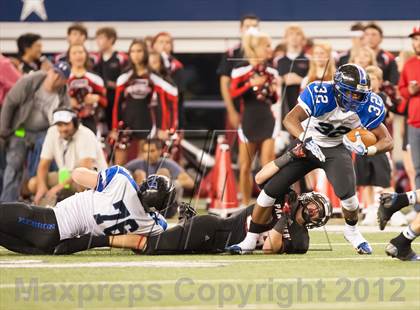 Thumbnail 1 in Hebron vs. Heritage (UIL 5A Division 2 Bi-District Playoff) photogallery.