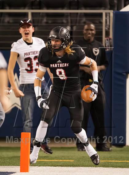 Thumbnail 2 in Hebron vs. Heritage (UIL 5A Division 2 Bi-District Playoff) photogallery.