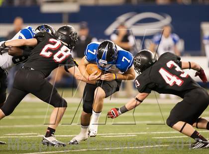 Thumbnail 1 in Hebron vs. Heritage (UIL 5A Division 2 Bi-District Playoff) photogallery.