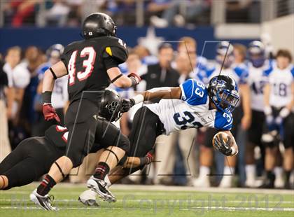 Thumbnail 2 in Hebron vs. Heritage (UIL 5A Division 2 Bi-District Playoff) photogallery.
