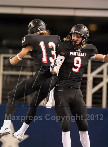 Thumbnail 3 in Hebron vs. Heritage (UIL 5A Division 2 Bi-District Playoff) photogallery.