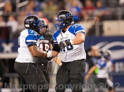 Thumbnail 1 in Hebron vs. Heritage (UIL 5A Division 2 Bi-District Playoff) photogallery.