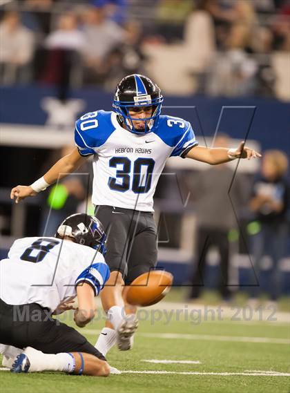 Thumbnail 1 in Hebron vs. Heritage (UIL 5A Division 2 Bi-District Playoff) photogallery.