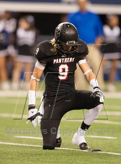 Thumbnail 1 in Hebron vs. Heritage (UIL 5A Division 2 Bi-District Playoff) photogallery.