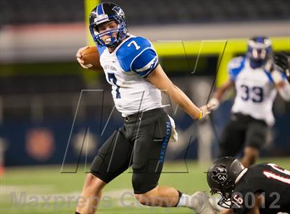 Thumbnail 3 in Hebron vs. Heritage (UIL 5A Division 2 Bi-District Playoff) photogallery.