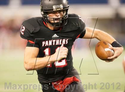Thumbnail 1 in Hebron vs. Heritage (UIL 5A Division 2 Bi-District Playoff) photogallery.