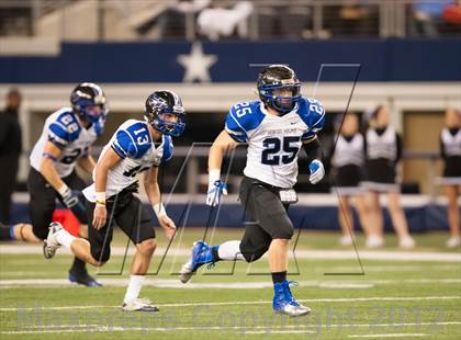 Thumbnail 2 in Hebron vs. Heritage (UIL 5A Division 2 Bi-District Playoff) photogallery.
