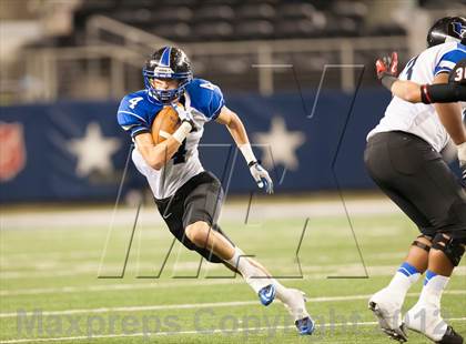 Thumbnail 1 in Hebron vs. Heritage (UIL 5A Division 2 Bi-District Playoff) photogallery.