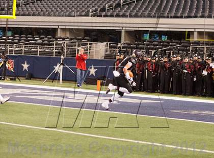 Thumbnail 1 in Hebron vs. Heritage (UIL 5A Division 2 Bi-District Playoff) photogallery.