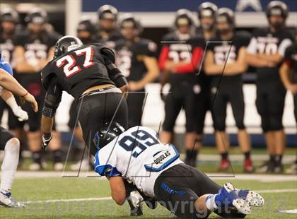 Thumbnail 1 in Hebron vs. Heritage (UIL 5A Division 2 Bi-District Playoff) photogallery.