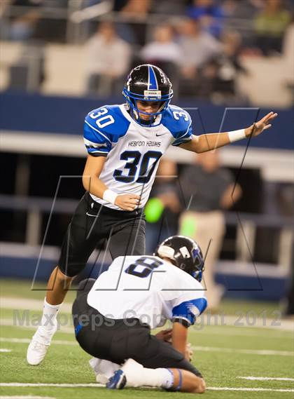 Thumbnail 2 in Hebron vs. Heritage (UIL 5A Division 2 Bi-District Playoff) photogallery.