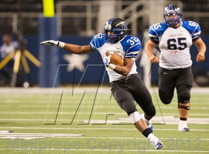 Thumbnail 3 in Hebron vs. Heritage (UIL 5A Division 2 Bi-District Playoff) photogallery.