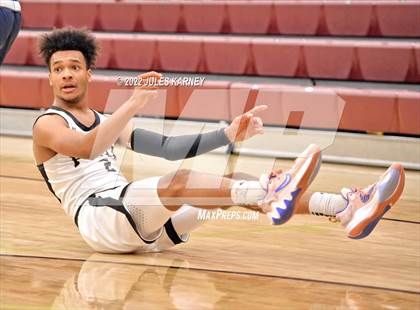 Thumbnail 2 in Juan Diego Catholic vs Faith Lutheran (Tarkanian Classic) photogallery.