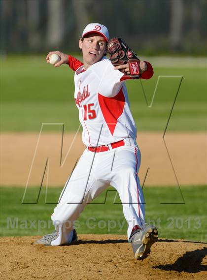 Thumbnail 1 in Palatine v. Deerfield (IHSA Class 4A Regional Semifinal) photogallery.