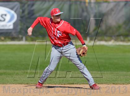 Thumbnail 2 in Palatine v. Deerfield (IHSA Class 4A Regional Semifinal) photogallery.