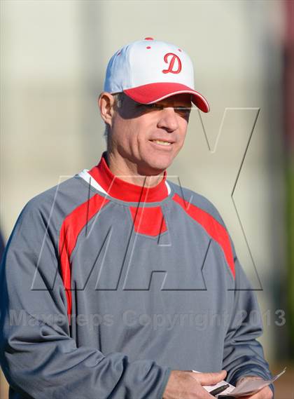 Thumbnail 2 in Palatine v. Deerfield (IHSA Class 4A Regional Semifinal) photogallery.
