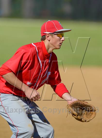 Thumbnail 3 in Palatine v. Deerfield (IHSA Class 4A Regional Semifinal) photogallery.