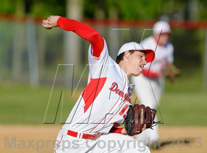 Thumbnail 3 in Palatine v. Deerfield (IHSA Class 4A Regional Semifinal) photogallery.