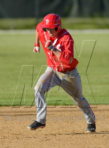 Thumbnail 3 in Palatine v. Deerfield (IHSA Class 4A Regional Semifinal) photogallery.