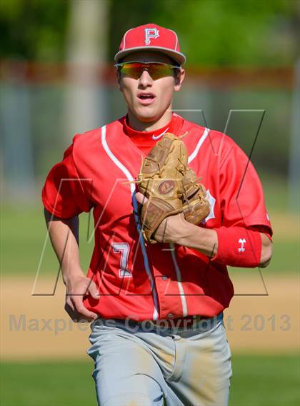 Thumbnail 2 in Palatine v. Deerfield (IHSA Class 4A Regional Semifinal) photogallery.