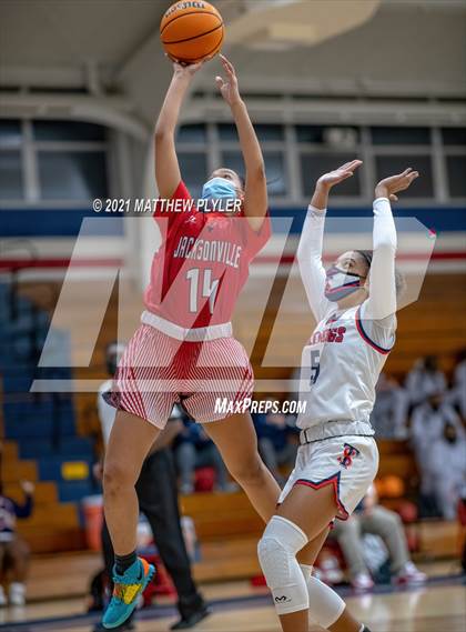 Thumbnail 3 in Jacksonville vs Terry Sanford (NCHSAA 3A - First Round) photogallery.