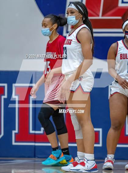Thumbnail 2 in Jacksonville vs Terry Sanford (NCHSAA 3A - First Round) photogallery.