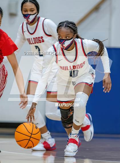 Thumbnail 2 in Jacksonville vs Terry Sanford (NCHSAA 3A - First Round) photogallery.