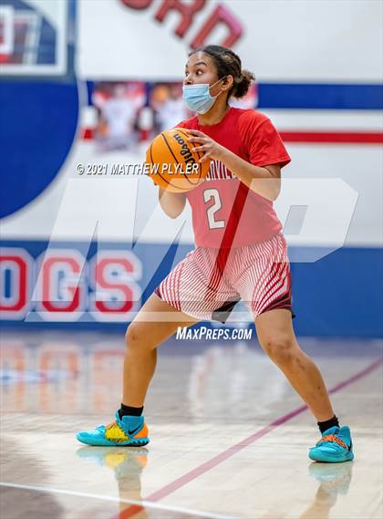 Thumbnail 3 in Jacksonville vs Terry Sanford (NCHSAA 3A - First Round) photogallery.