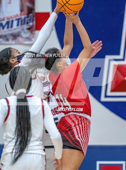 Thumbnail 1 in Jacksonville vs Terry Sanford (NCHSAA 3A - First Round) photogallery.