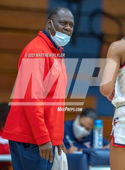 Thumbnail 1 in Jacksonville vs Terry Sanford (NCHSAA 3A - First Round) photogallery.