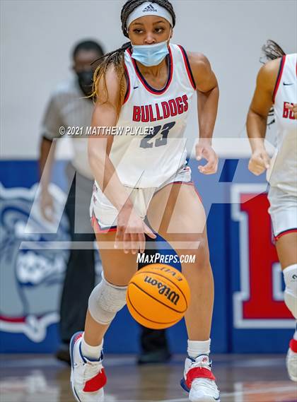 Thumbnail 2 in Jacksonville vs Terry Sanford (NCHSAA 3A - First Round) photogallery.