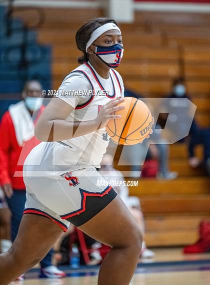 Thumbnail 2 in Jacksonville vs Terry Sanford (NCHSAA 3A - First Round) photogallery.